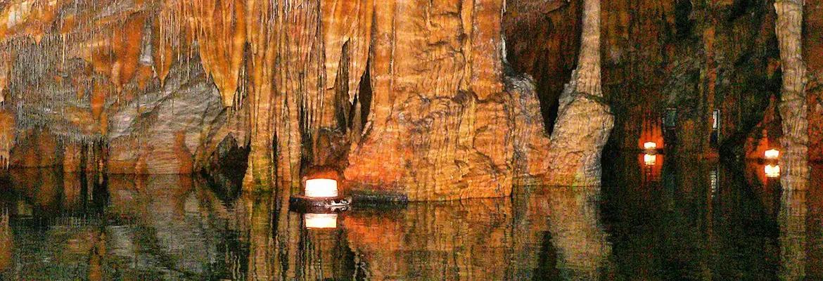 Peloponnese Taxi to Diros Caves